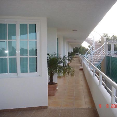 Suites Riviera Cancún Exteriör bild