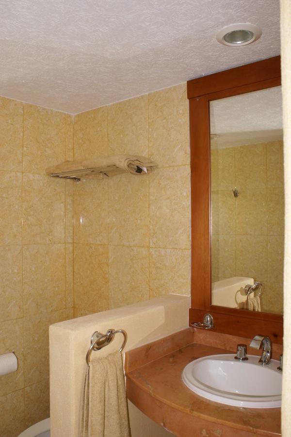 Suites Riviera Cancún Exteriör bild