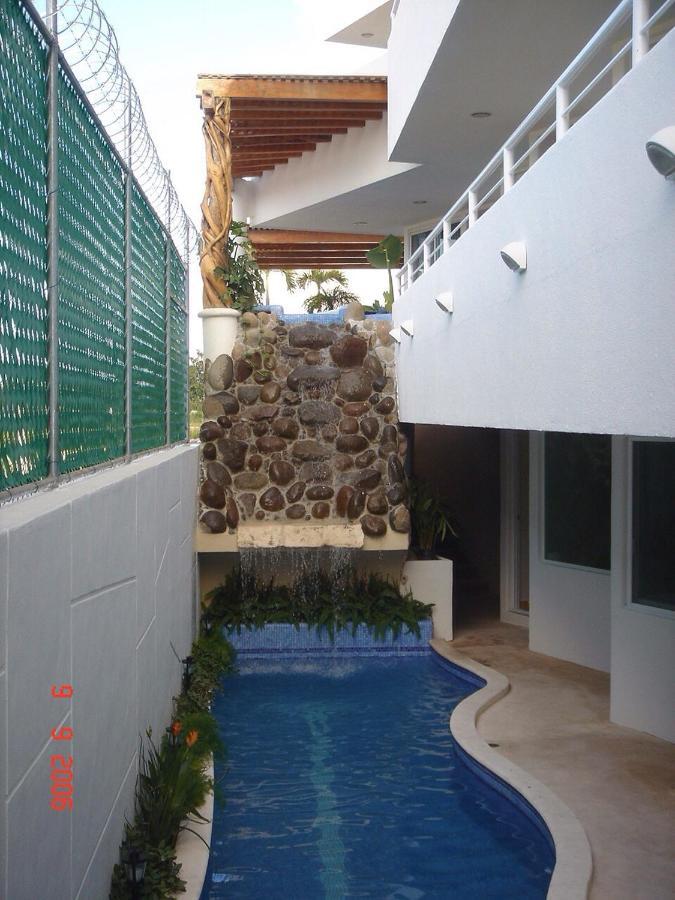 Suites Riviera Cancún Exteriör bild